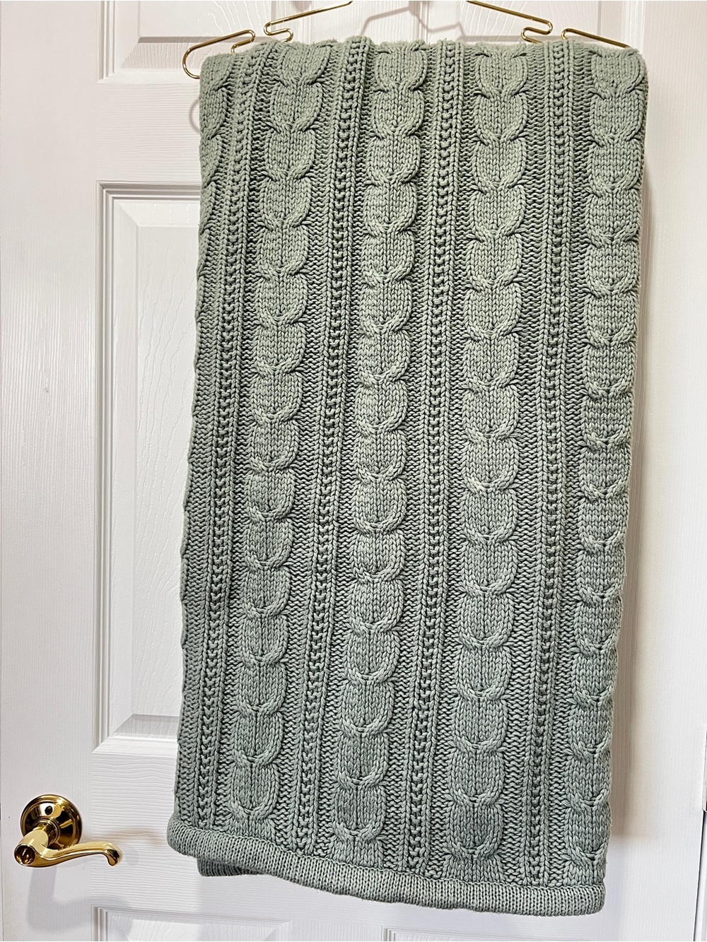 Pottery Barn Cable Knit Sherpa Fleece Teel Green Throw Blanket Size 65" x 53”